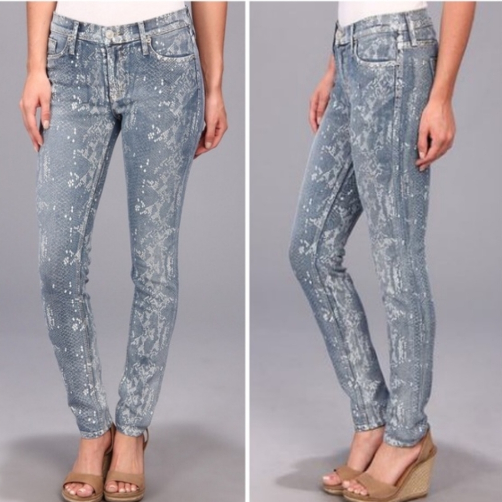 Hudson Nico mid rise skinny jeans snake skin  printed detail Blue Size 27